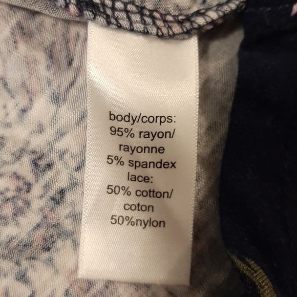 Maurices size 2 sleeveless top flowy V-neck navy blue with purple flowers - Picture 6 of 6